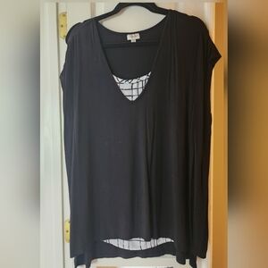 Avenue Black Blouse